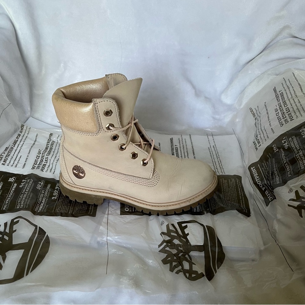 Timberlands Boots - Picture 7 of 16